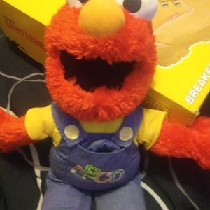 Elmo stuff anamel